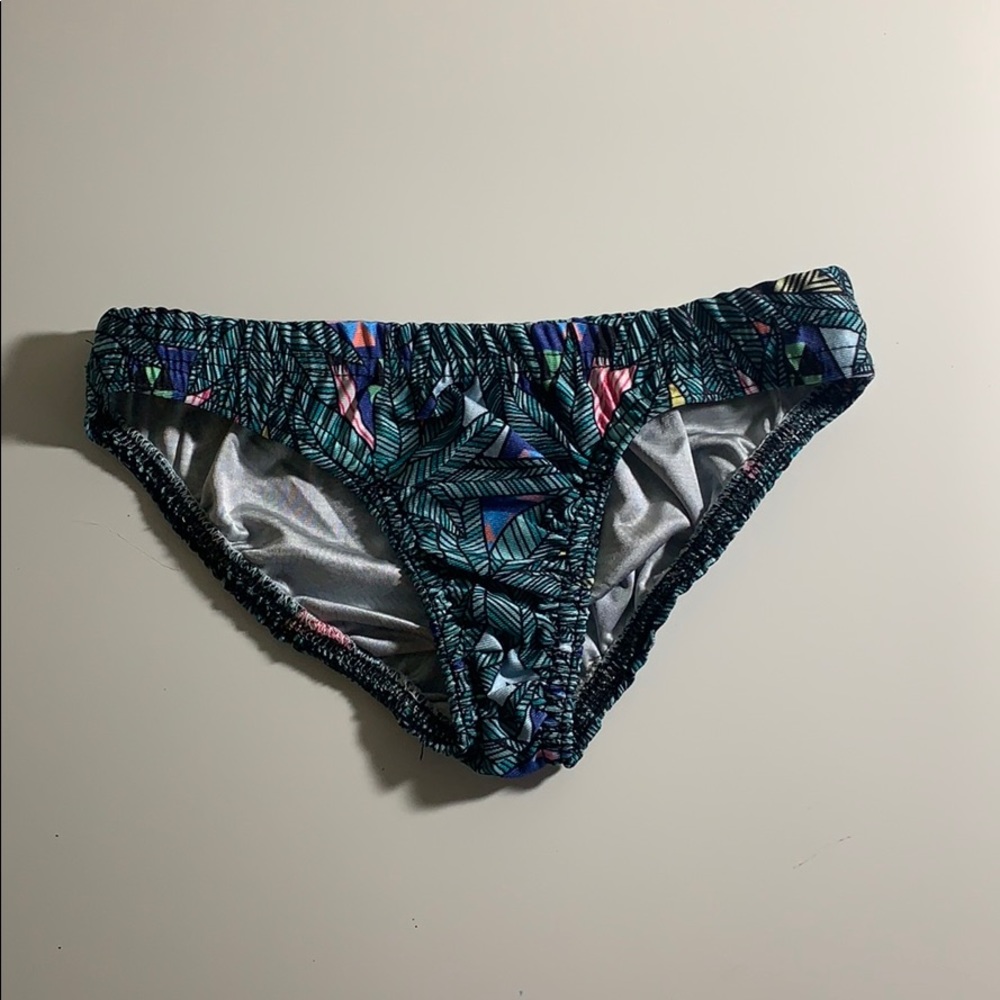 Tropical new bikini bottoms